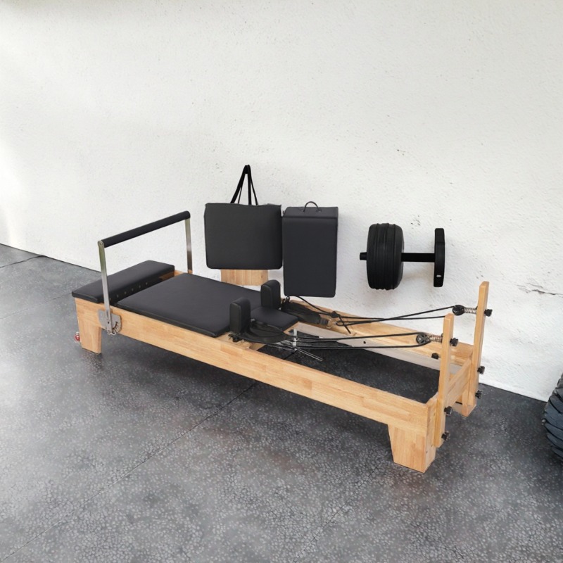 آلة بيلاتس ريفورمر مصنوعة من خ - مراجعة Home Gym Custom وسعره
